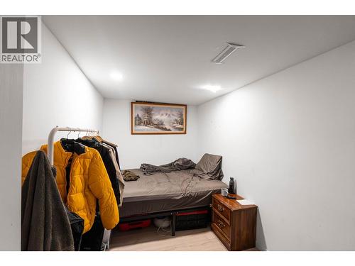 540 Lomond Road, Kelowna, BC - Indoor Photo Showing Other Room