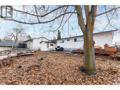 540 Lomond Road, Kelowna, BC - Outdoor