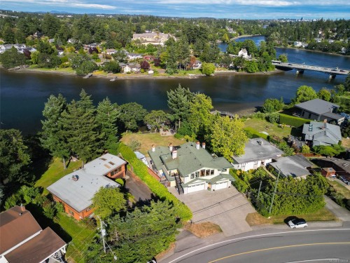 2751 Shoreline Dr, View Royal, BC 
