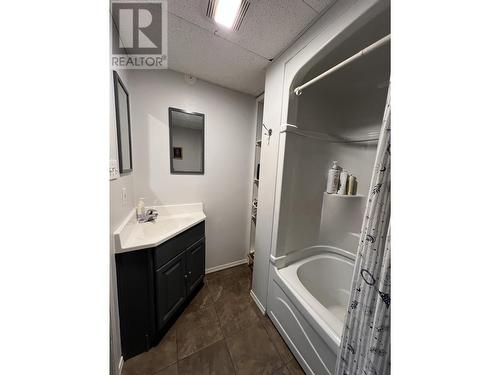 16 Walsh Road, Fort Nelson, BC - Indoor Photo Showing Bathroom