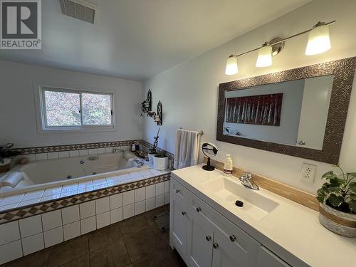 16 Walsh Road, Fort Nelson, BC - Indoor Photo Showing Bathroom