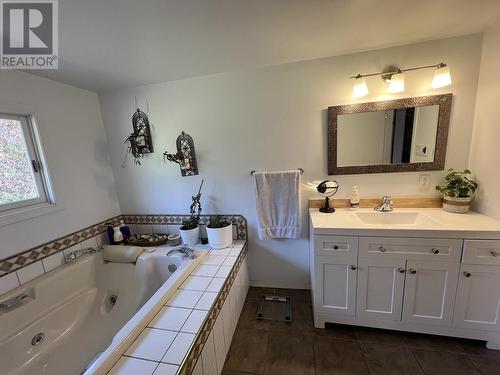 16 Walsh Road, Fort Nelson, BC - Indoor Photo Showing Bathroom