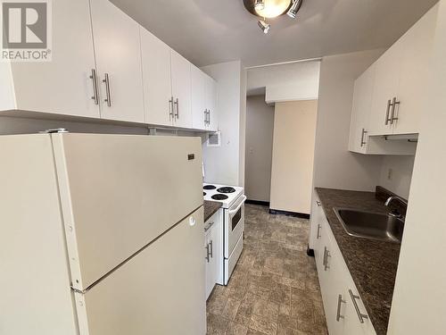 308 1501 Queensway, Prince George, BC - Indoor Photo Showing Kitchen