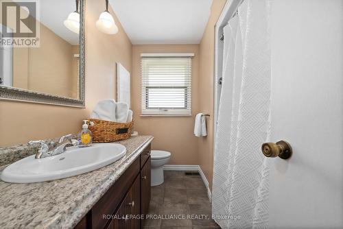 6864 Highway 62, Belleville (Belleville Ward), ON - Indoor Photo Showing Bathroom