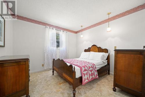 6864 Highway 62, Belleville (Belleville Ward), ON - Indoor Photo Showing Bedroom