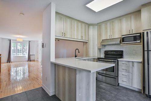 Kitchen - 2336 Rue Harriet-Quimby, Montréal (Saint-Laurent), QC - Indoor Photo Showing Kitchen