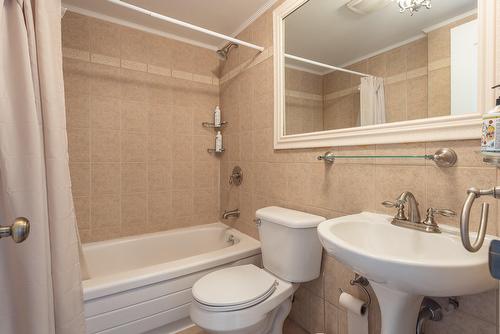 Bathroom - 1010-3480 Rue Simpson, Montréal (Ville-Marie), QC - Indoor Photo Showing Bathroom