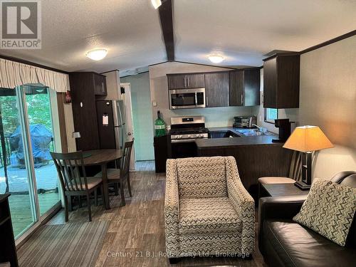 767 Poplar Crescent, Bracebridge (Macaulay), ON - Indoor