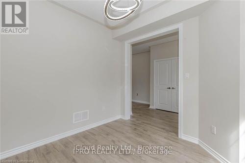 121 Elm Street, Southgate, ON - Indoor Photo Showing Other Room