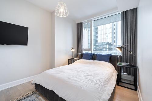 Chambre à coucher principale - 3204-1310 Boul. René-Lévesque O., Montréal (Ville-Marie), QC - Indoor Photo Showing Bedroom