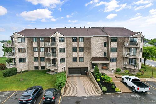 Façade - 202-13 Rue St-Laurent, Beauharnois, QC - Outdoor With Facade