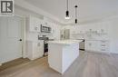 17 Peter Street Unit# 1, Kitchener, ON  - Indoor Photo Showing Kitchen With Upgraded Kitchen 