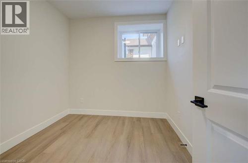 17 Peter Street Unit# 1, Kitchener, ON - Indoor Photo Showing Other Room
