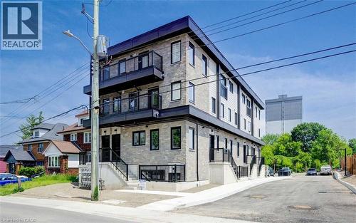 17 Peter Street Unit# 1, Kitchener, ON - Outdoor With Facade