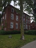 149 Rue Jacques-Cartier N.  Saint-Jean-Sur-Richelieu, QC J3B 6S6