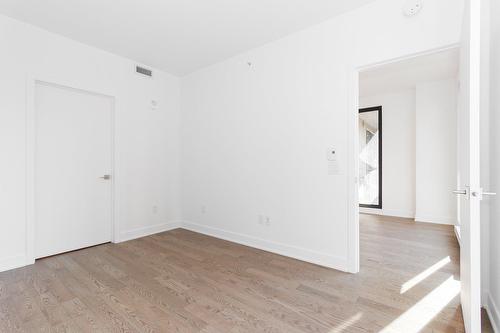 Bedroom - 613-1150 Boul. René-Lévesque E., Montréal (Ville-Marie), QC - Indoor Photo Showing Other Room