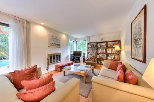 Salon - 2 Av. Shorncliffe, Westmount, QC - Indoor Photo Showing Living Room With Fireplace