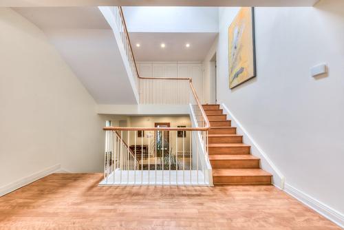Escalier - 2 Av. Shorncliffe, Westmount, QC - Indoor Photo Showing Other Room