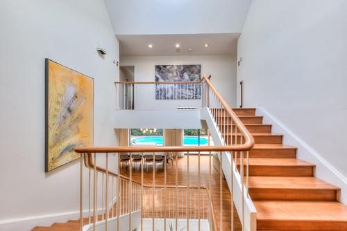 Escalier - 2 Av. Shorncliffe, Westmount, QC - Indoor Photo Showing Other Room