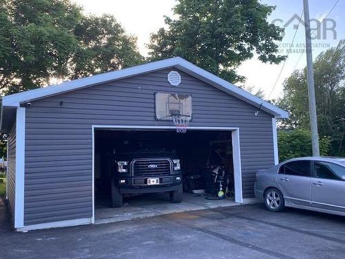 53 Ocean Ave, Dominion, NS 
