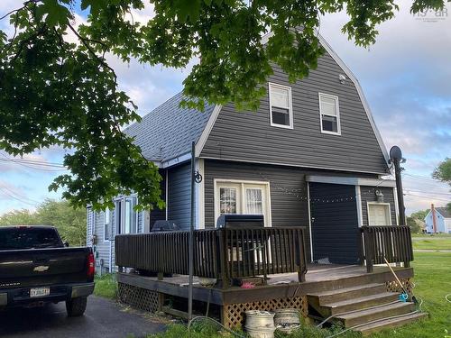 53 Ocean Ave, Dominion, NS 