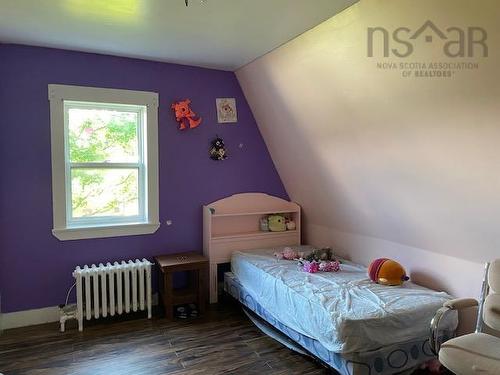 53 Ocean Ave, Dominion, NS 