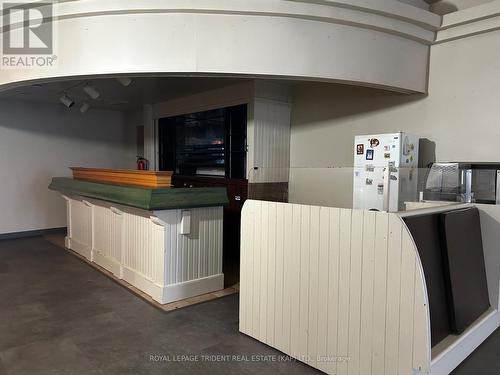 bar area - 98 Government Road W, Kapuskasing, ON 