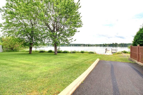 Vue sur l'eau - 385 Rg Du Lac-Aux-Grelots, Courcelles/Saint-Évariste, QC - Outdoor With View