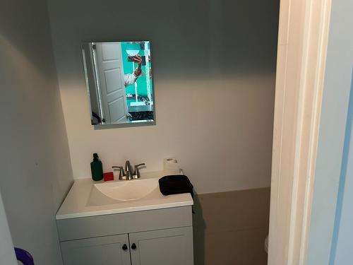 Powder room - E-61 Rue Elizabeth, Sorel-Tracy, QC 