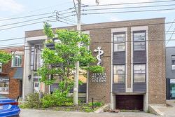 200-2157 Rue Fleury E.  Montréal (Ahuntsic-Cartierville), QC H2B 1K1