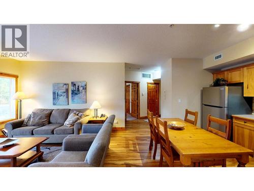 701 14A Crescent Unit# 213 I, Invermere, BC - Indoor Photo Showing Other Room