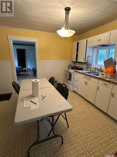 3360 Rutland Avenue, Gull Lake, SK - Indoor