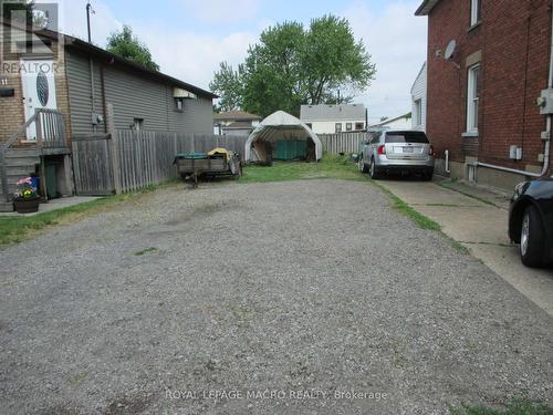 15 Bayfield Avenue, Hamilton, ON 