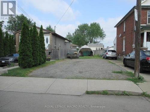 15 Bayfield Avenue, Hamilton, ON 