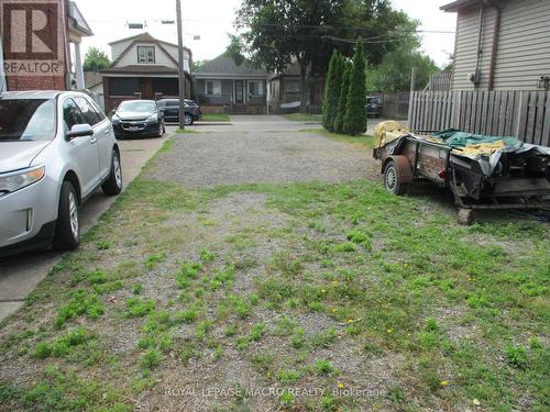 15 Bayfield Avenue, Hamilton, ON 