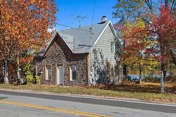 127 Ch. des Outaouais  L'Île-Du-Grand-Calumet, QC J0X 1J0