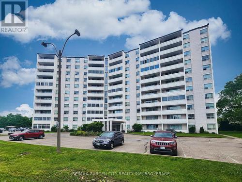 1002 - 35 TOWERING HEIGHTS BOULEVARD  St. Catharines (Glendale/Glenridge), ON L2T 3G8