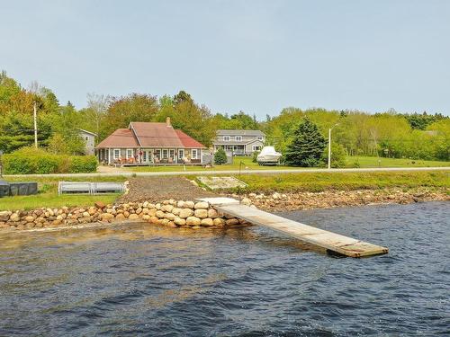 5070 Highway 332, East Lahave, NS 