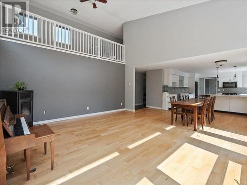 6172 Slocan River Road, Winlaw, BC - Indoor