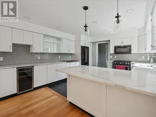 6172 Slocan River Road, Winlaw, BC - Indoor Photo Showing Kitchen With Upgraded Kitchen