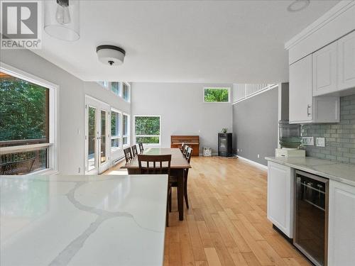 6172 Slocan River Road, Winlaw, BC - Indoor Photo Showing Kitchen