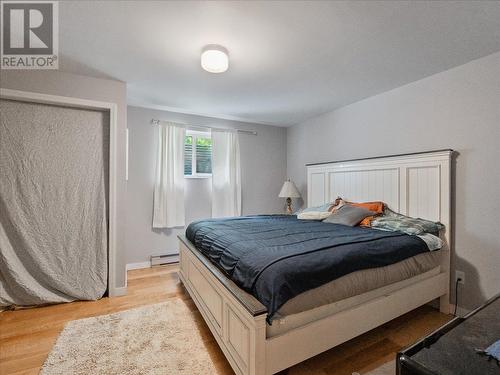 6172 Slocan River Road, Winlaw, BC - Indoor Photo Showing Bedroom