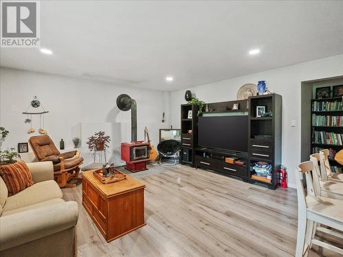 6172 Slocan River Road, Winlaw, BC - Indoor