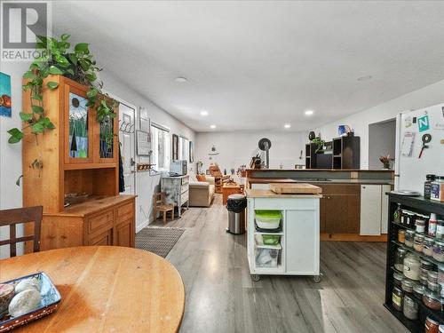 6172 Slocan River Road, Winlaw, BC - Indoor Photo Showing Dining Room