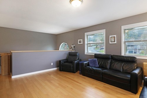 1675 Chester Pl, Comox, BC 