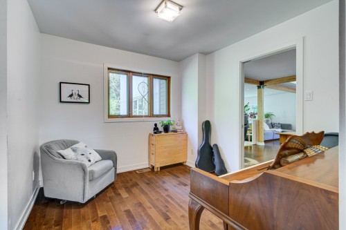 Boudoir - 93 Rue Bedford, Baie-D'Urfé, QC - Indoor