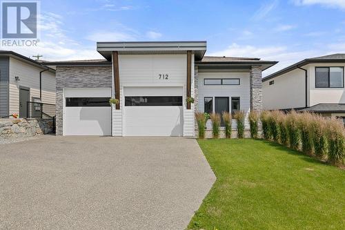 712 Lake Court  West Kelowna, BC V1Z 0A3