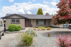 93 Cilaire Dr  Nanaimo, BC V9S 3C9