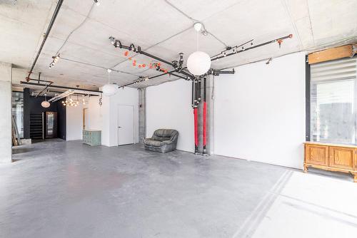 Interior - 975 Rue Clark, Montréal (Ville-Marie), QC - Indoor Photo Showing Garage