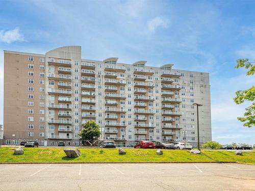 307 60 Walter Havill Drive  Halifax, NS B3N 0A9